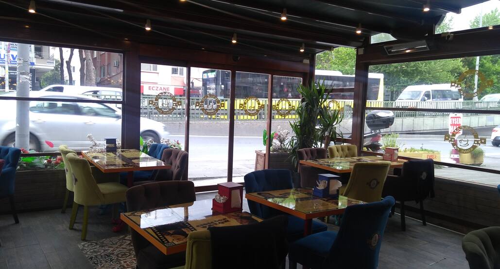 Bahcelievler Kofte Masa Ustu Yesillik